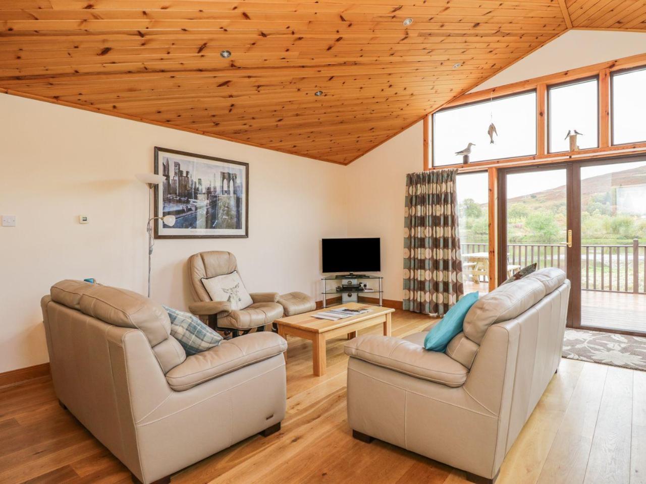 Burnside Lodge Lodge 1, Glengoulandie Aberfeldy Exteriör bild