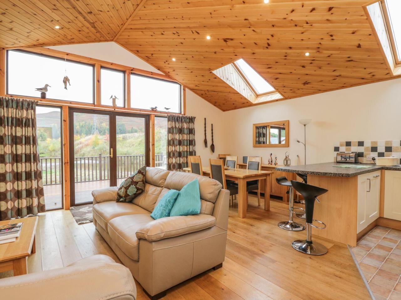 Burnside Lodge Lodge 1, Glengoulandie Aberfeldy Exteriör bild